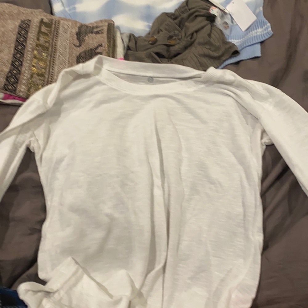 plain white long sleeve tee